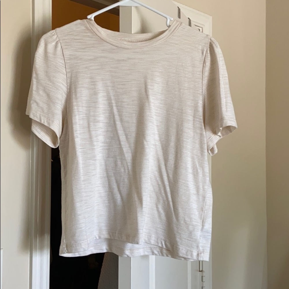 Tee
